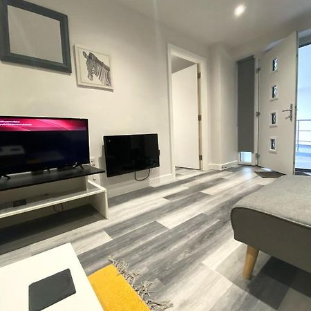 Vibrant 2 Bedroom Apartment - Bhx Airport Sheldon  Exterior foto